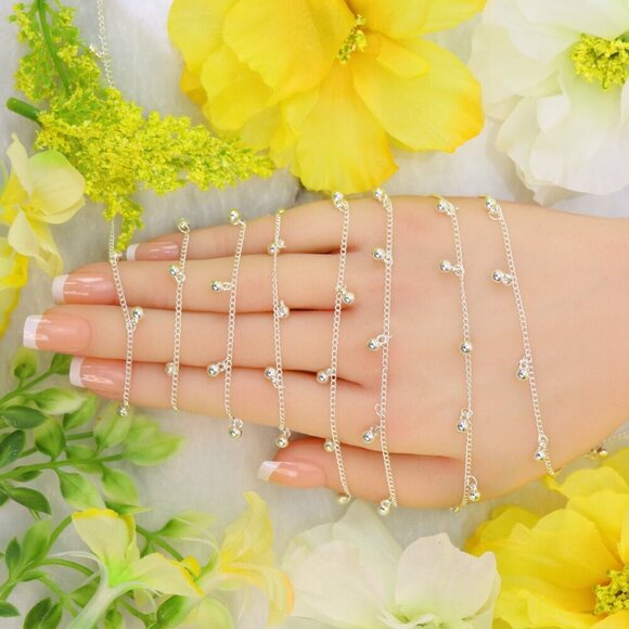 Minimalist Bracelet, Sleek & Modern Design, Women’s Fashion, YC110207-B - Picture 9 of 10